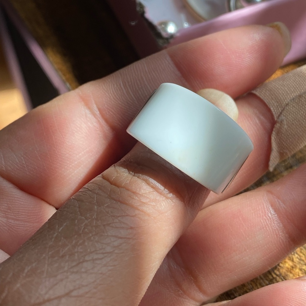 White Wearable Tech Ring - Picture 6 of 6